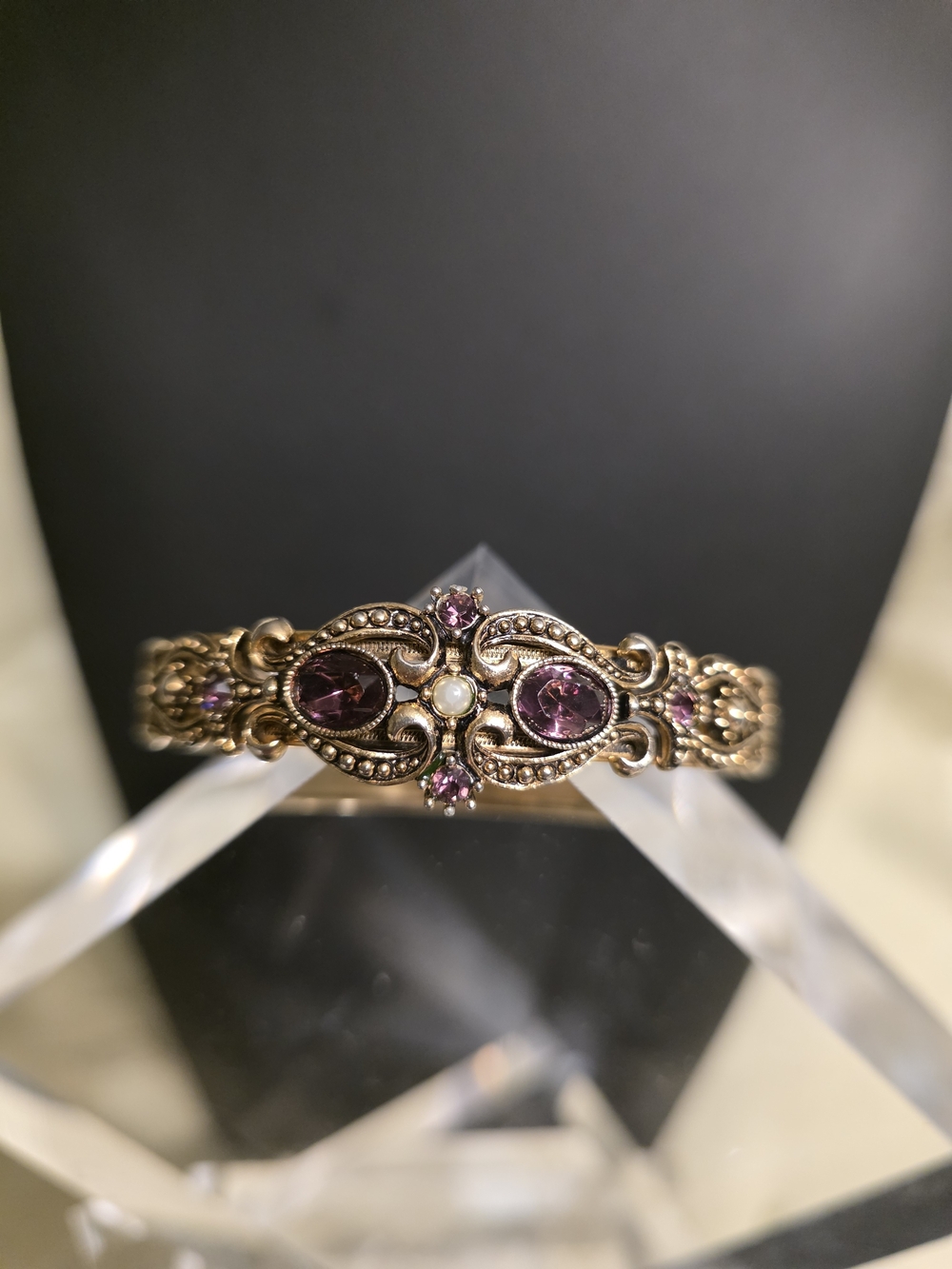 #860 Vintage Antique-Style Purple Gemstone Gold Bracelet
